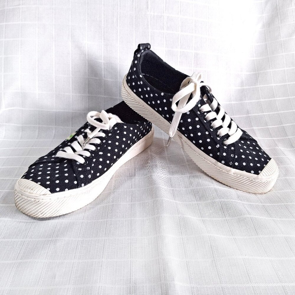 Cariuma Sustainable Canvas Black Deck Shoes White Polka Dots US Size Women’s 9.5